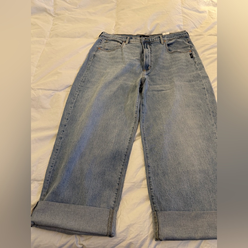 Silver Jeans Light Blue Cropped Wide Leg Jeans